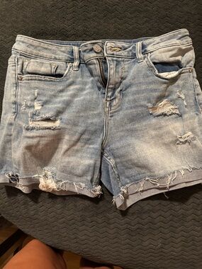 Vigoss Light Wash Distressed Denim Shorts